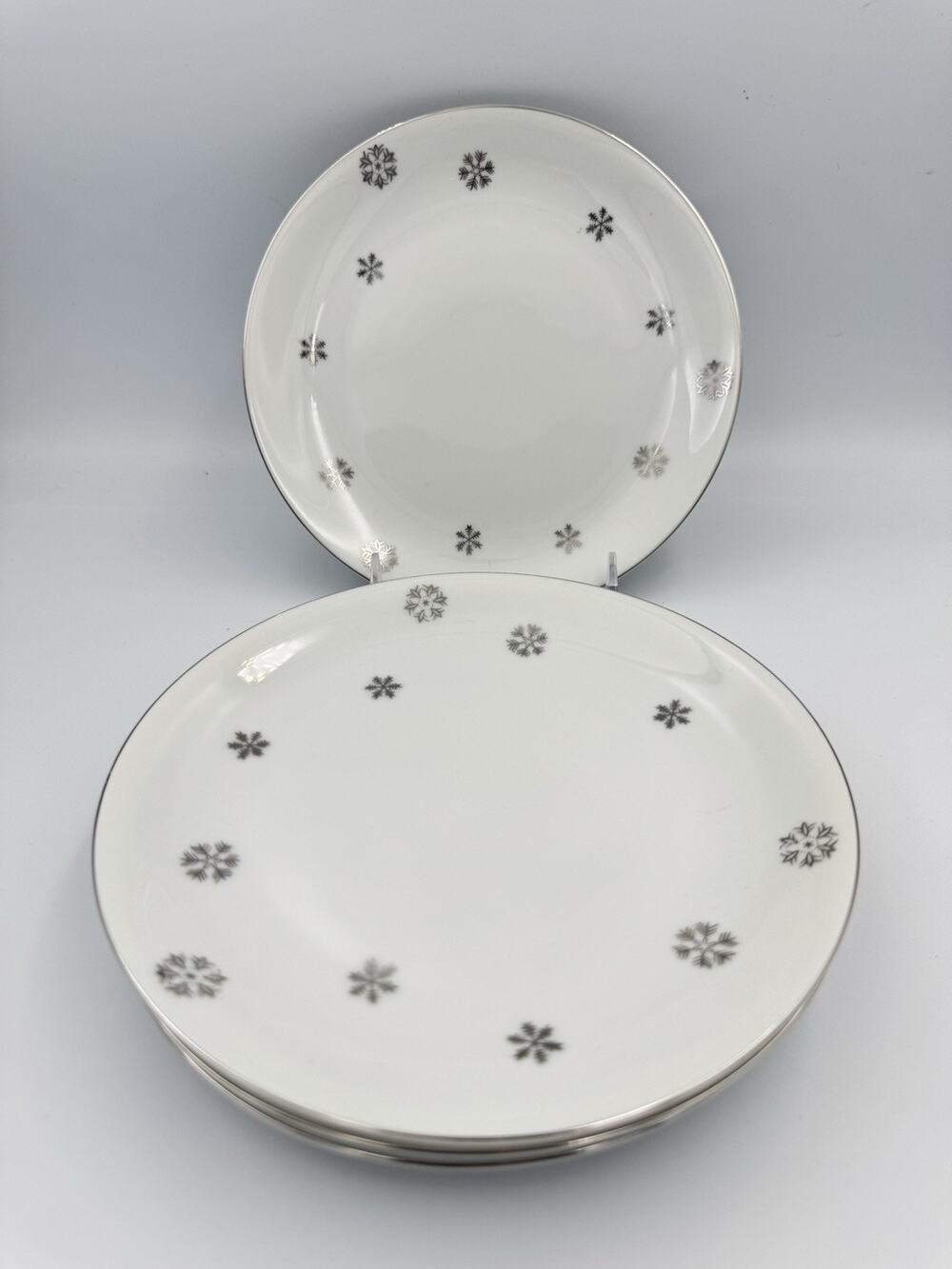 Vintage Seyei Japan Atomic Snowflake Salad Plates Set of 4 Silver Trim 7 5/8”